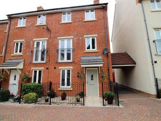 House for sale in Swindon