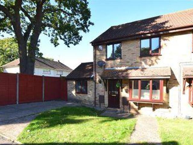 House for sale in Chatham Docks, Chatham