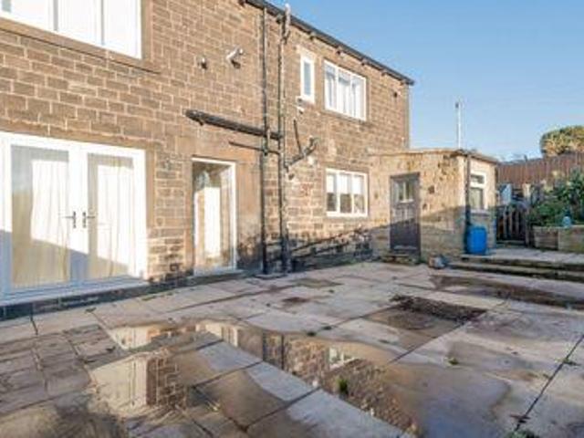House for sale in Dewsbury, West Yorkshire