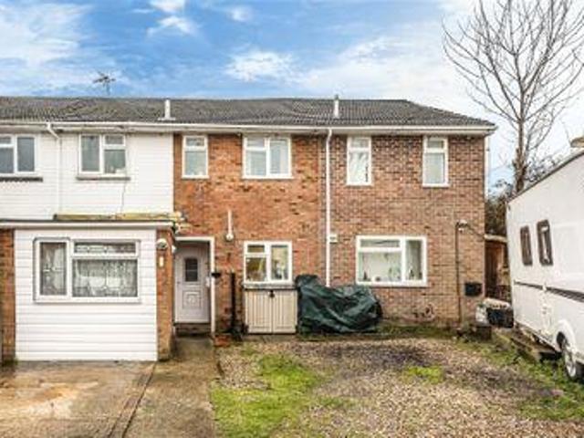 House for sale in Heol-las, Surrey