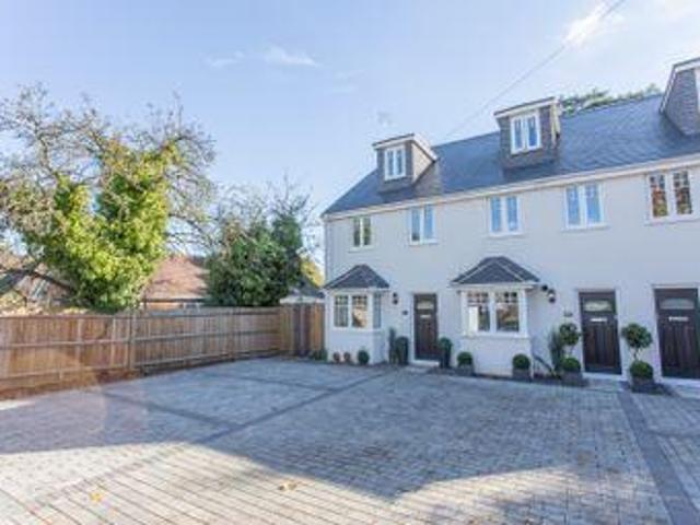 House for sale in Ascot