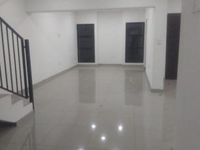 Townhouse for rent in Vosloorus, Gauteng