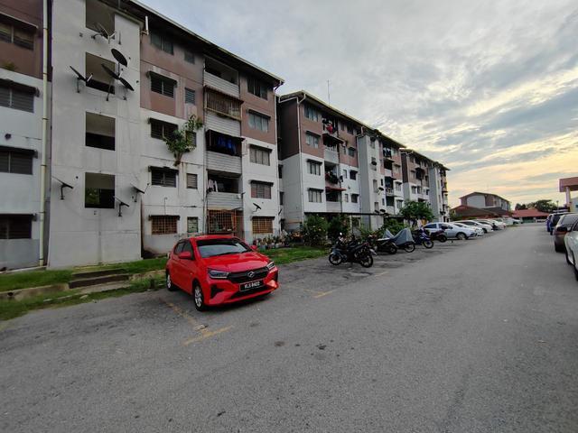 Flat for sale in Kajang, Langat