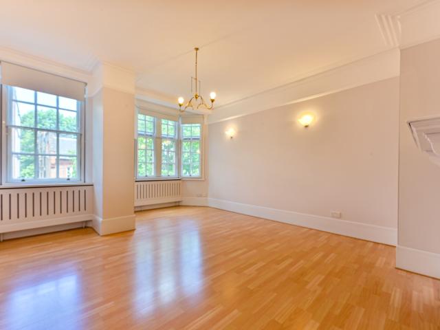 Apartment for rent in Earl's Court, Greater London
