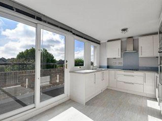 House for rent in Brentford End, Greater London