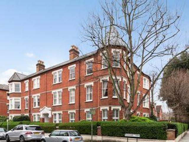 House for sale in Twickenham, Greater London