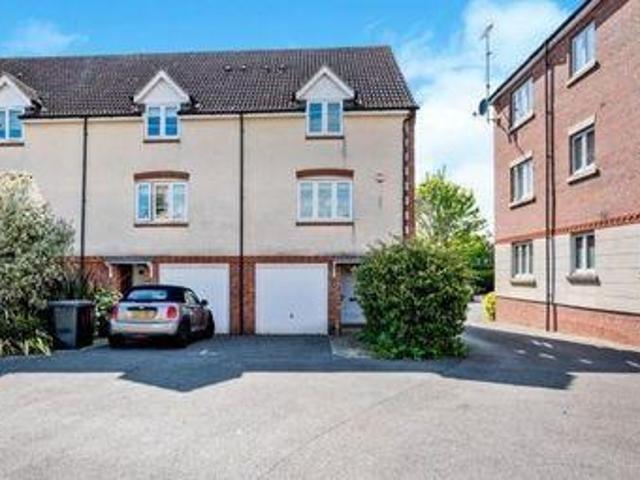 House for rent in Littlecote, West Sussex