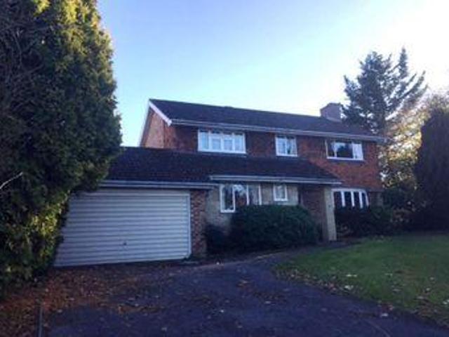 House for rent in Pachesham Park, Surrey