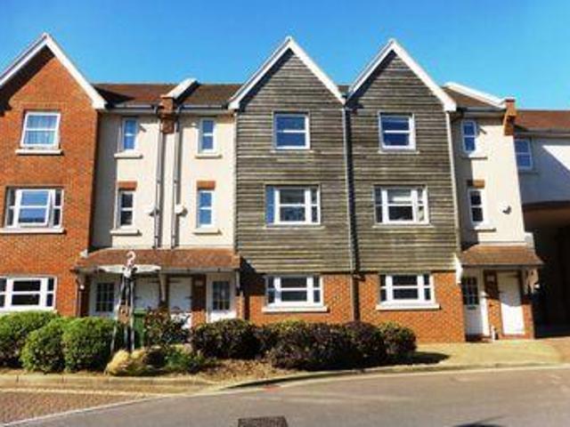 House for rent in Fishersgate, West Sussex