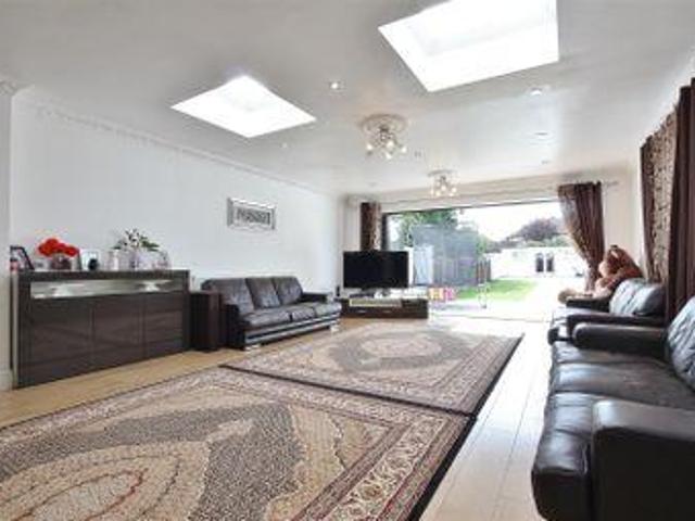House for rent in London Borough of Hounslow, Greater London
