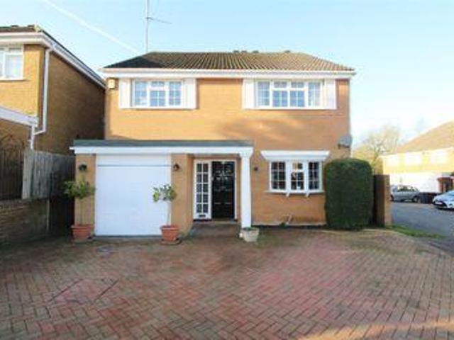 House for sale in Borehamwood, Hertsmere