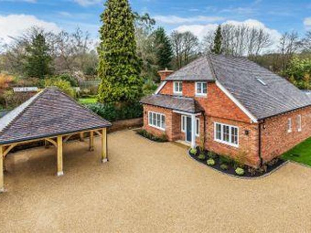House for sale in Fole, Surrey