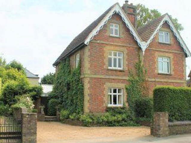 House for sale in The Butts, Kent