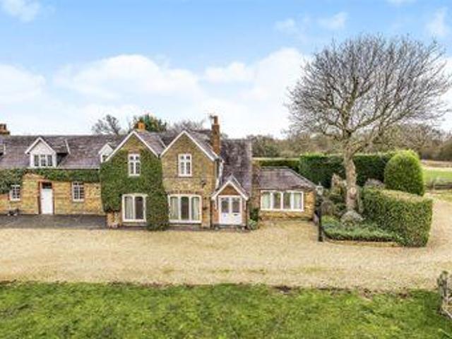 House for sale in Pachesham Park, Surrey