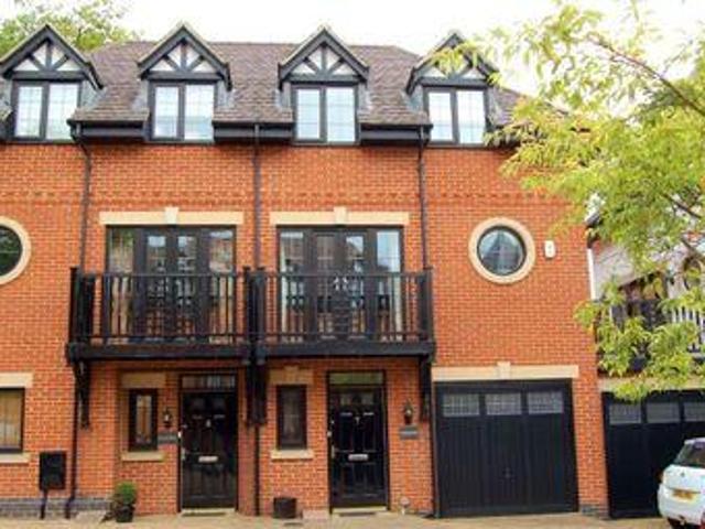 House for sale in Northampton, Northamptonshire