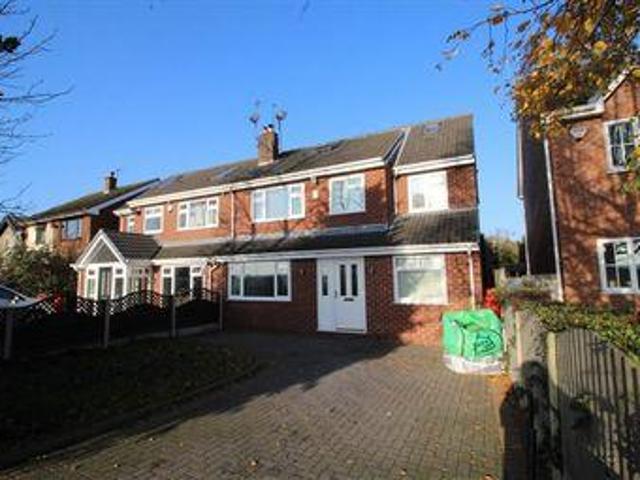 House for sale in Roby Mill, Lancashire