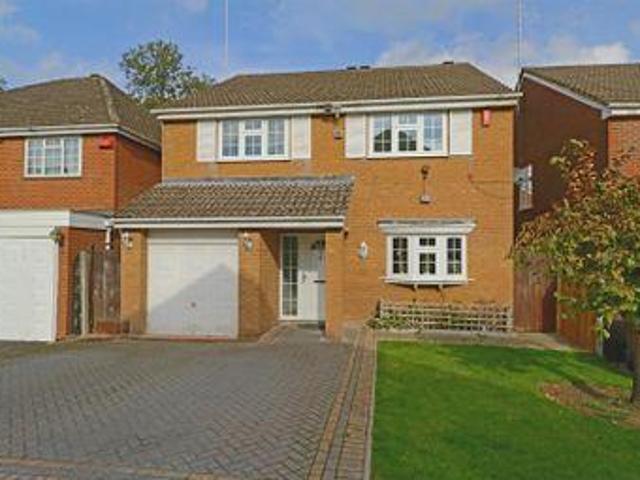 House for sale in Borehamwood, Hertsmere