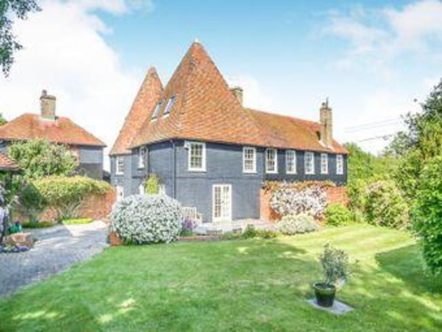 House for sale in Oad Street, Kent