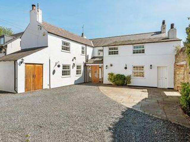 House for sale in West Yorkshire