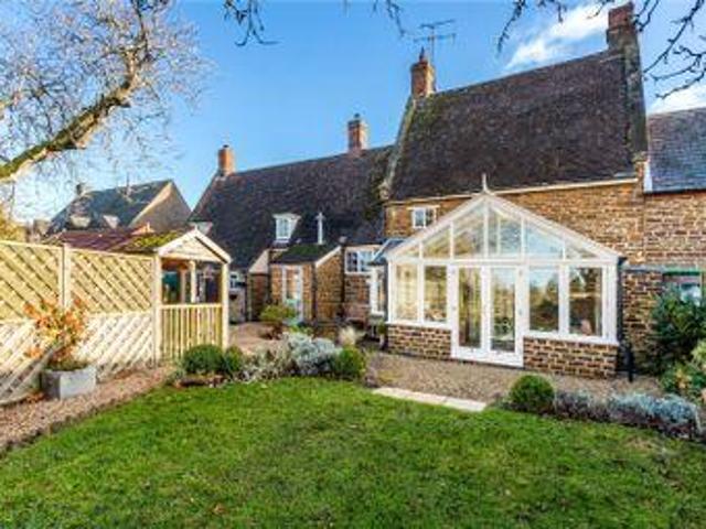 House for sale in Northamptonshire