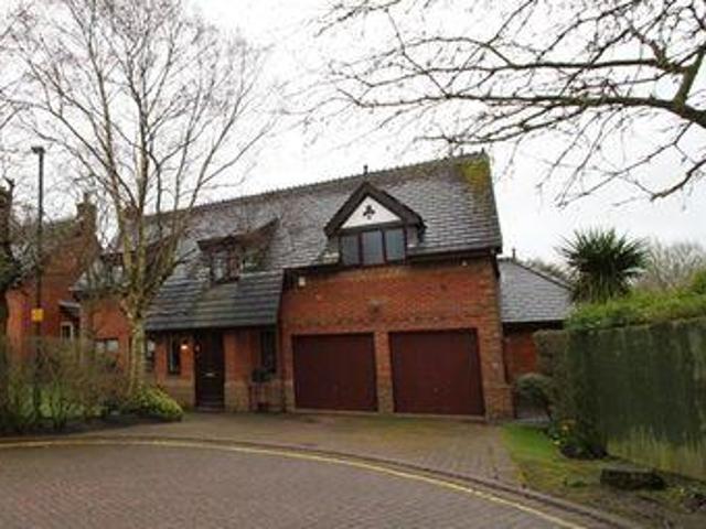 House for sale in Roby Mill, Lancashire