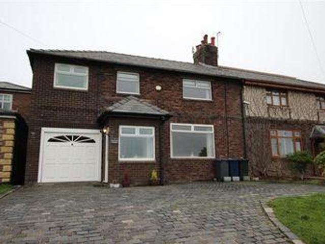 House for sale in Roby Mill, Lancashire