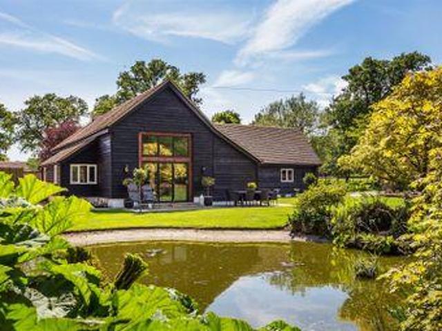 House for sale in Pachesham Park, Surrey