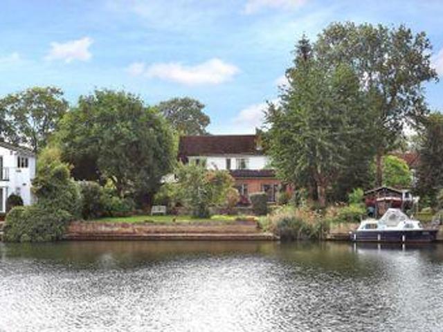 House for sale in Staines, Surrey