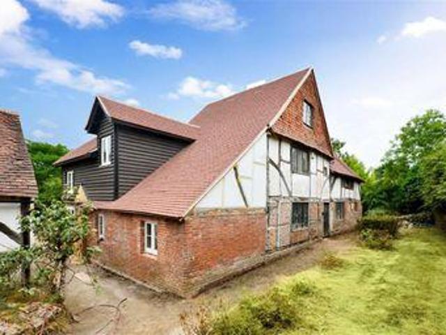 House for sale in Fole, Surrey