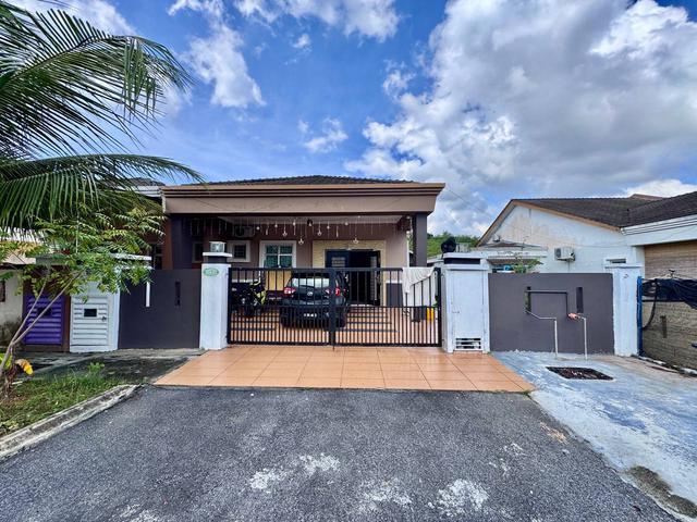 Residential House for sale in Sendayan Village, Negeri Sembilan