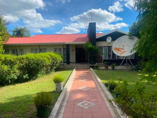 House for sale in Queenstown, Eastern Cape