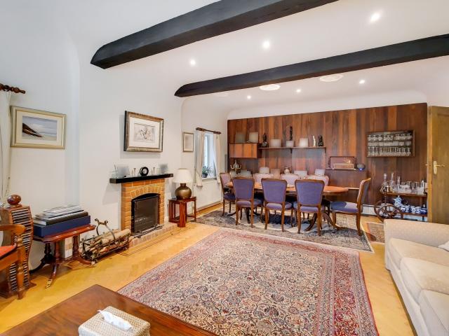 House for rent in Little Stanmore, Greater London