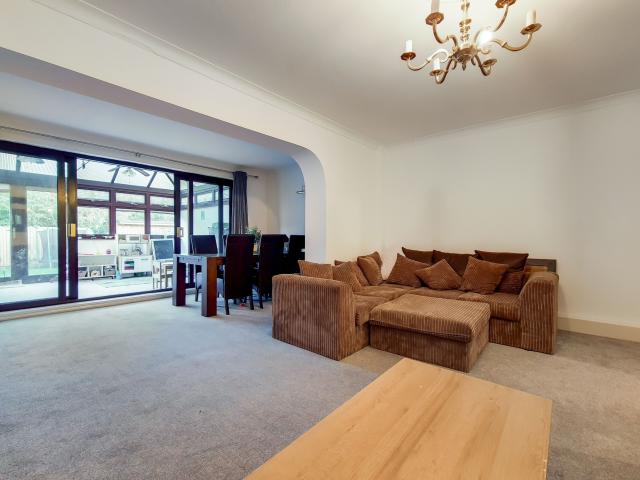 House for rent in Hale End, Greater London
