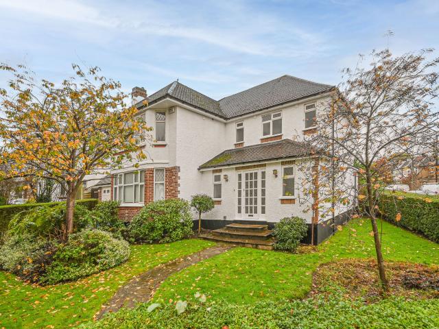 House for rent in Woodside Park, Greater London