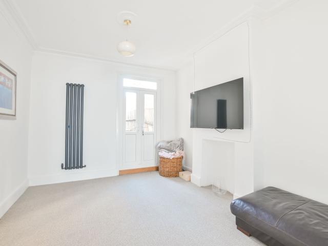 House for rent in Harlesden, Greater London
