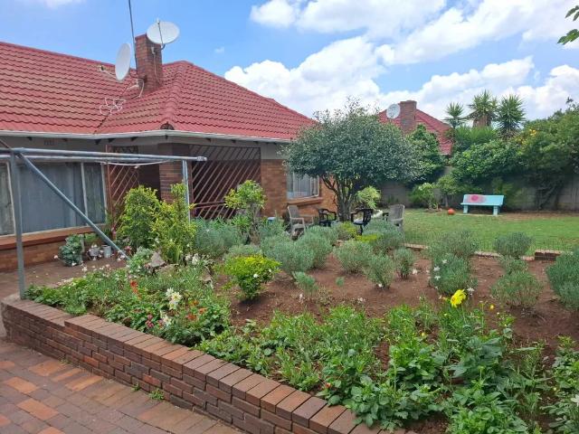 House for sale in Vosloorus, Gauteng