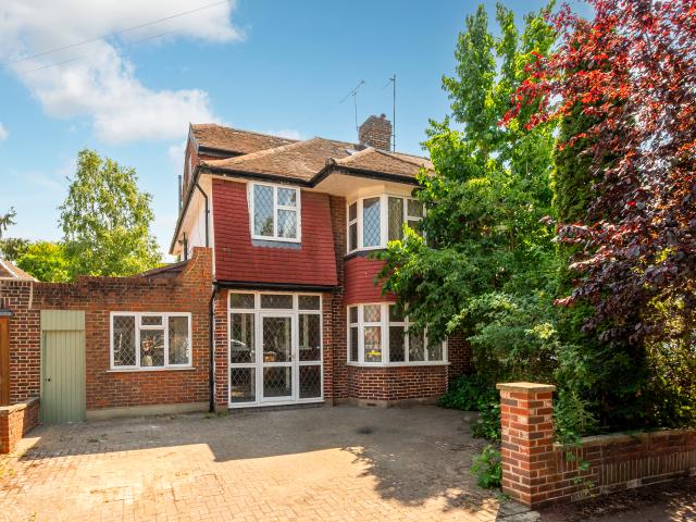 House for rent in London Borough of Merton, Raynes Park