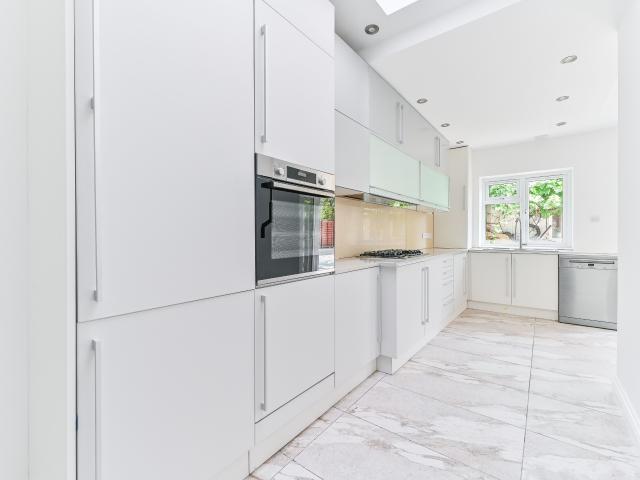 House for rent in Old Malden, Greater London