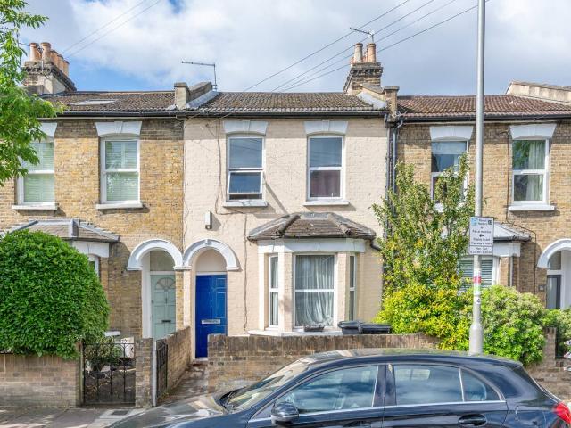 House for rent in Furzedown, Greater London