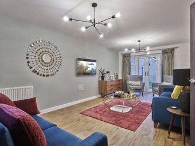 House for sale in Chertsey, Runnymede
