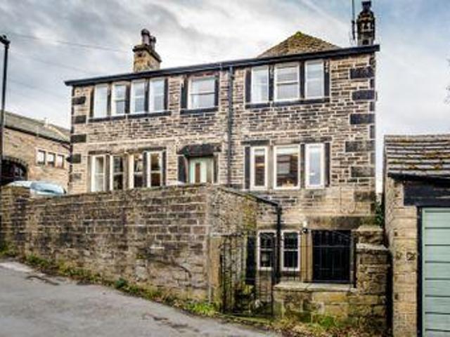 House for sale in Holmfirth, West Yorkshire