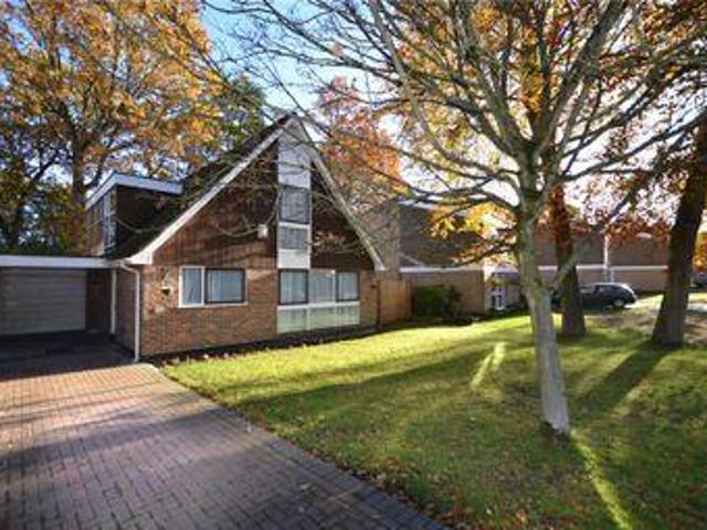 House for sale in Crowthorne