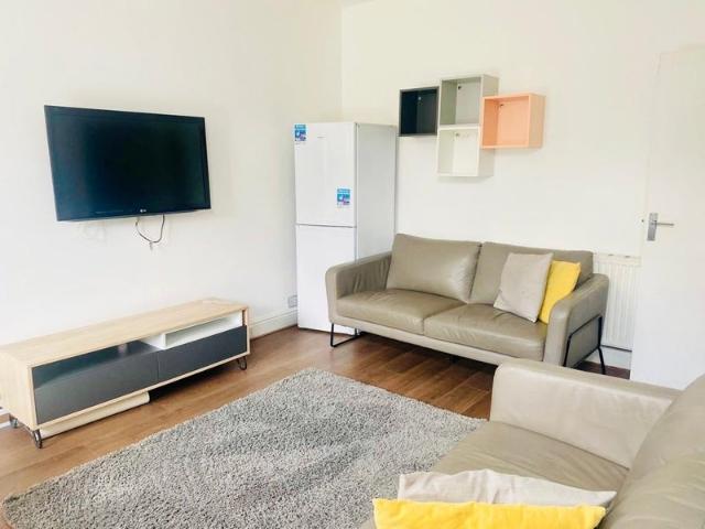 Apartment for rent in Burley, West Yorkshire