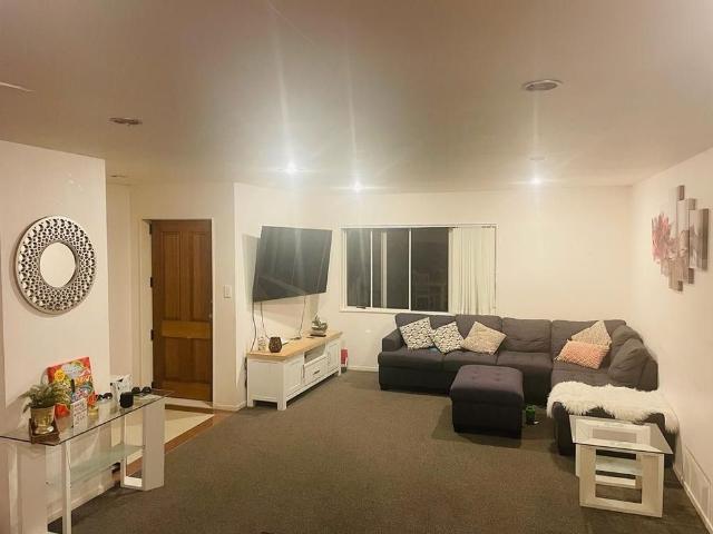 House for rent in Wairau Valley