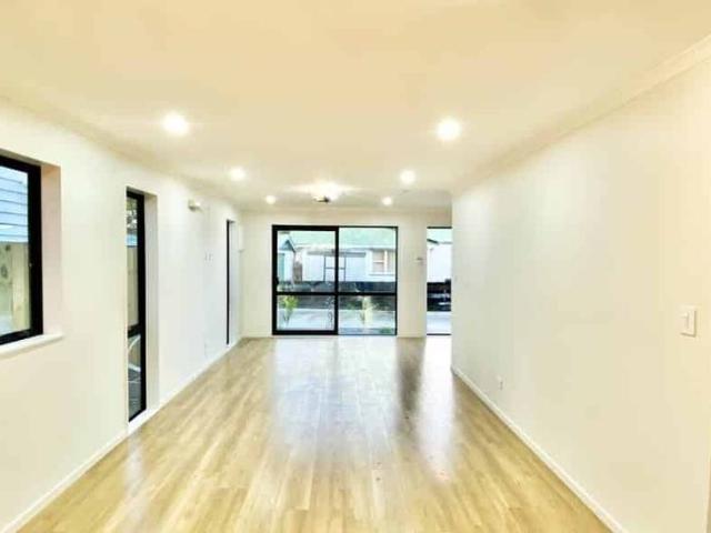 Room for rent in East Tamaki, Oroua County