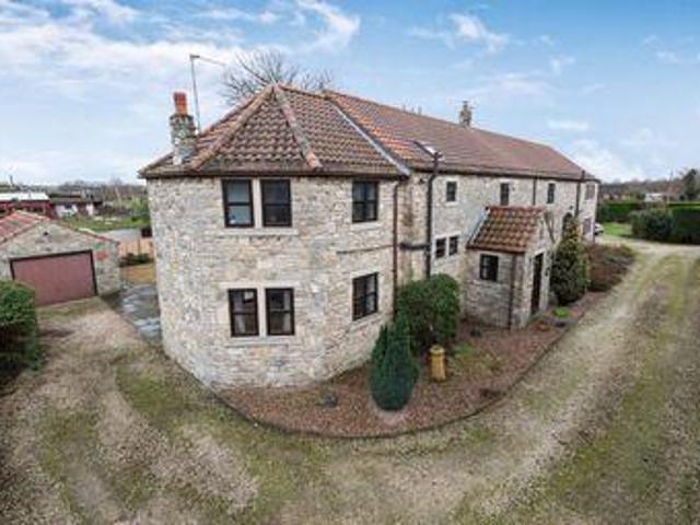 House for sale in Knottingley, West Yorkshire