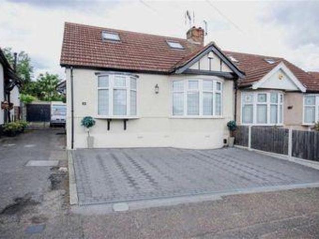 House for sale in Epping