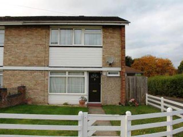 House for rent in Row Town, Surrey