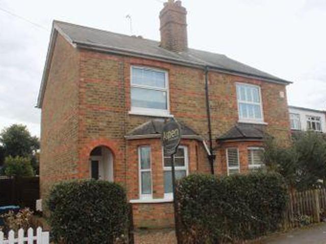 House for rent in Row Town, Surrey