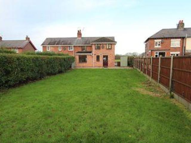 House for rent in Calderstones
